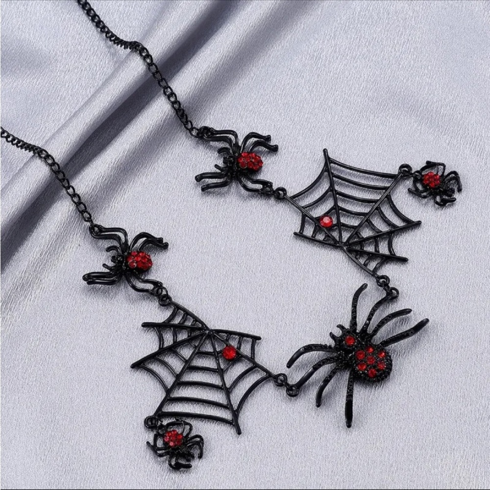 Gothic Black Spider Web Pendant Necklace Women Clavicle Chain Halloween Gifts - Picture 3 of 9